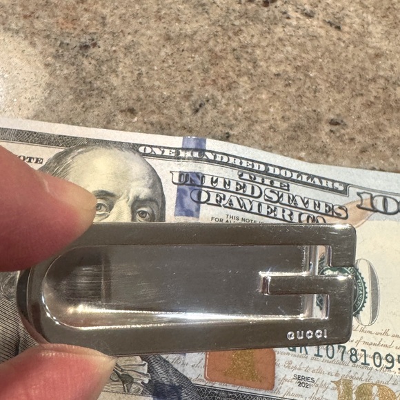 Authentic Engraved Gucci Money Clip in Silver - Picture 1 of 7